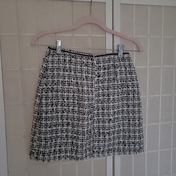 H&M blue white boucle tweed mini skirt size 4 - Picture 3 of 8